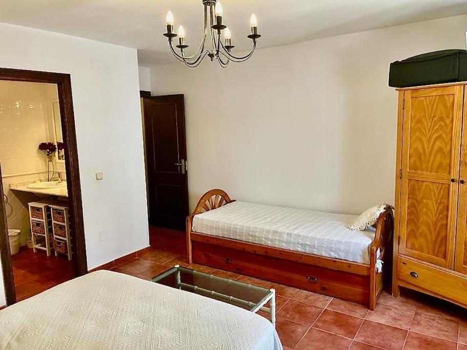 Hermosa Casita De Pueblo Con Piscina En Benahavís Екстериор снимка
