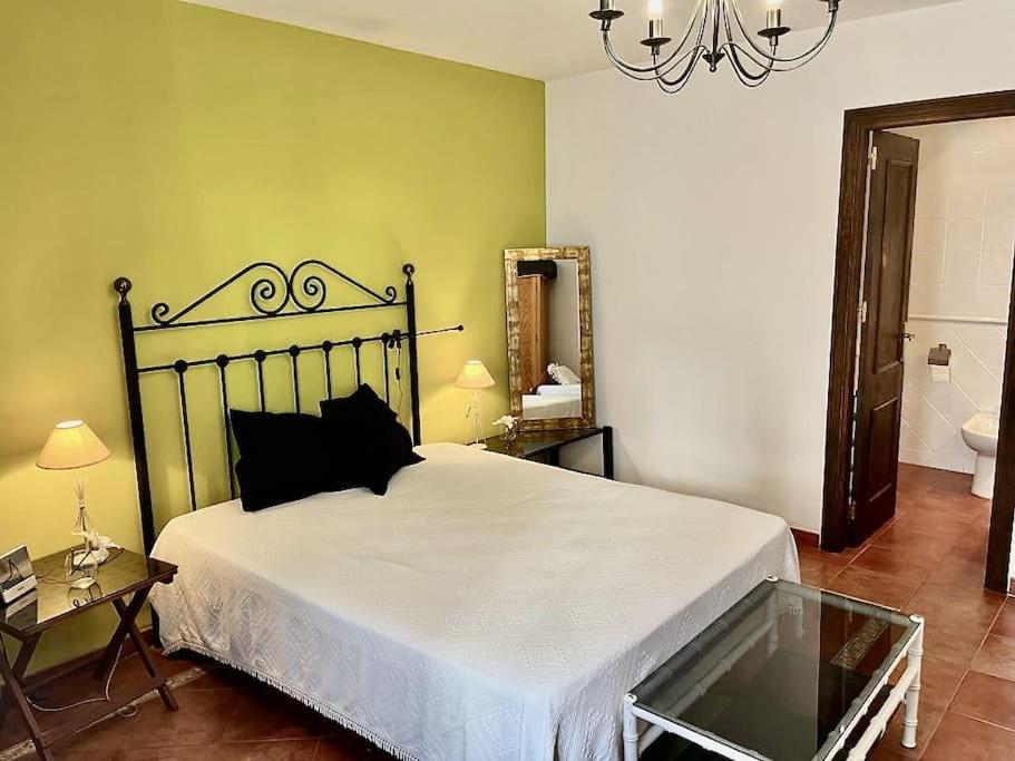 Hermosa Casita De Pueblo Con Piscina En Benahavís Екстериор снимка